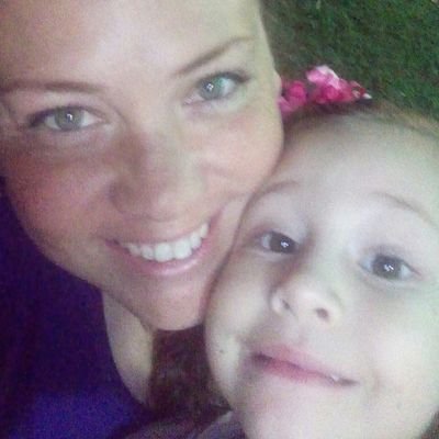 Profile Picture of Lily Enríquez (@LilyEnrquez1) on Twitter