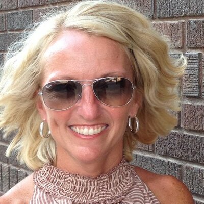 Profile Picture of Renee Smith (@ReneeOnealSmith) on Twitter