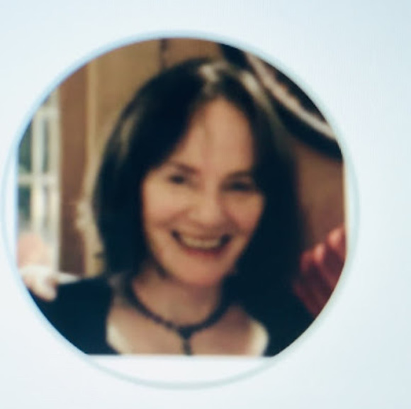 Profile Picture of Sandra Fletcher (@sansouci44) on Poshmark