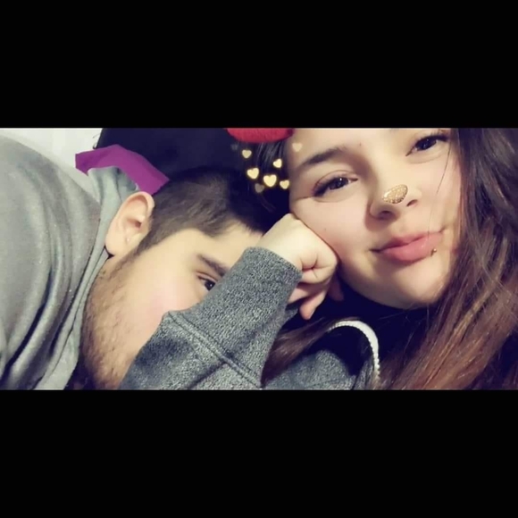 Profile Picture of Aleasha Vargaz (@wezzyzbabe) on Poshmark