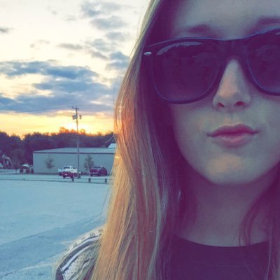 Profile Picture of Hailey Perry (@HaileyyMariee18) on Twitter