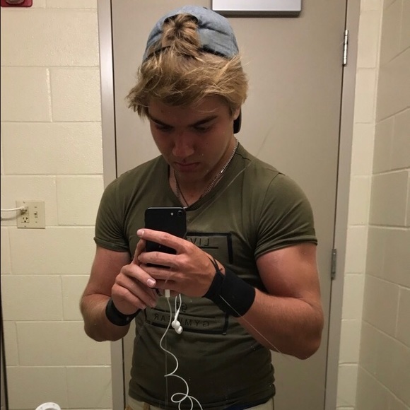 Profile Picture of Kamrin Jarrells (@kamrin4) on Poshmark