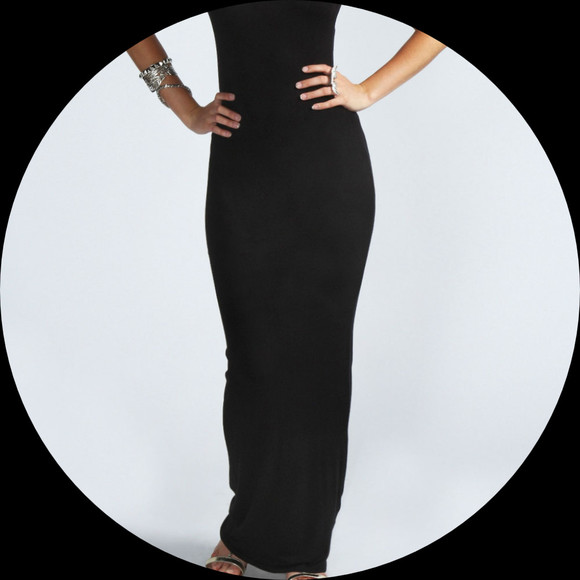 Profile Picture of Dresses Dressed (@dressesdressed) on Poshmark