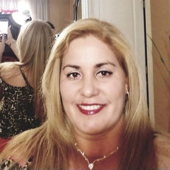 Profile Picture of Eunice Muñoz (@unim286) on Poshmark