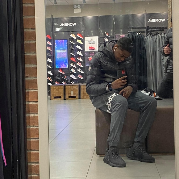 Profile Picture of Stanley Lucas (@stan912) on Poshmark