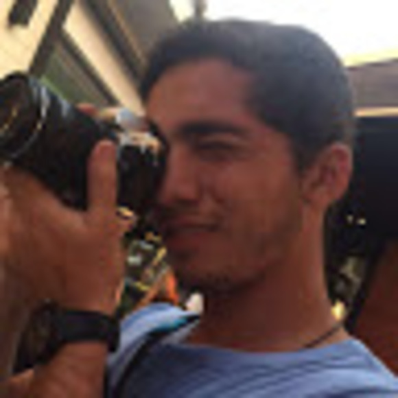 Profile Picture of Nicolas Rivas (@nicolasrivas282) on Poshmark