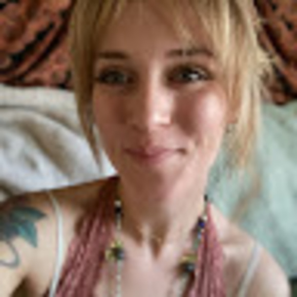 Profile Picture of Micah Learn (@micahlearn) on Poshmark