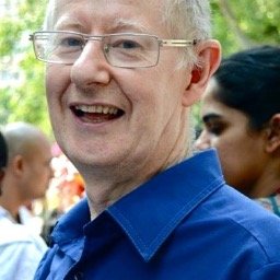 Profile Picture of Andrew Baker (@ablovesyoga) on Twitter