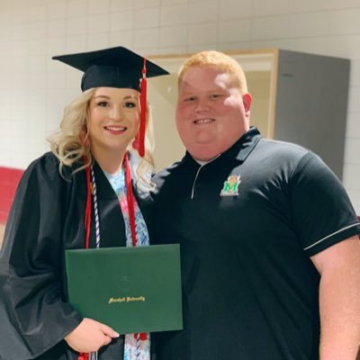 Profile Picture of Laura (@laura_stewart_) on Twitter
