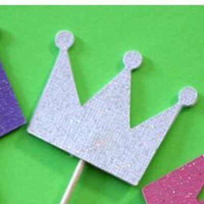 Profile Picture of Picks & Stones Lori (@PicksandStones) on Twitter