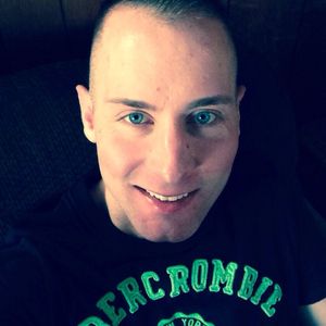 Profile Picture of Brad Carlson (@diggingabercrombienfitch) on Myspace