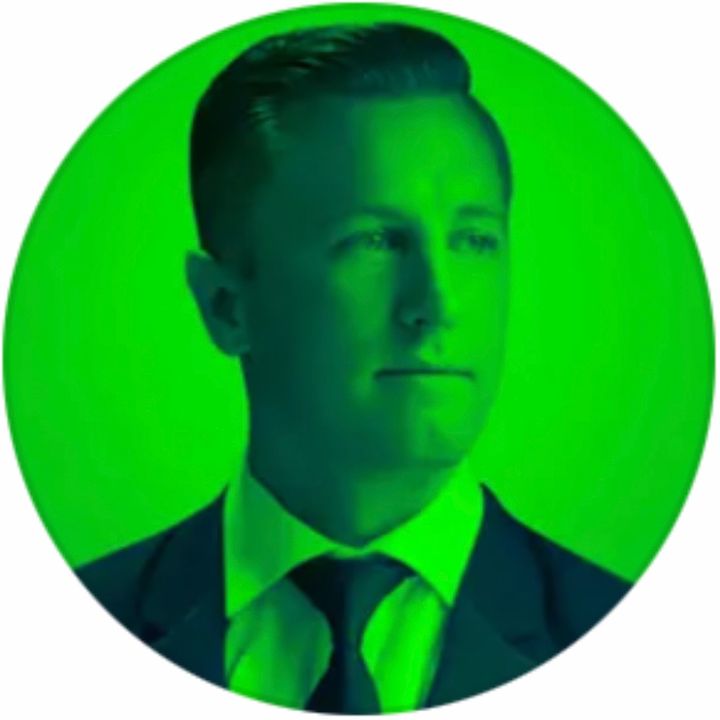 Profile Picture of Michael Silva (@figuring0utm0ney) on Tiktok
