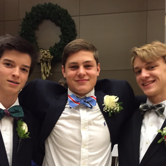 Cooper Moore - Poshmark Profile Picture of Cooper Moore (@cooper_moore) on Poshmark