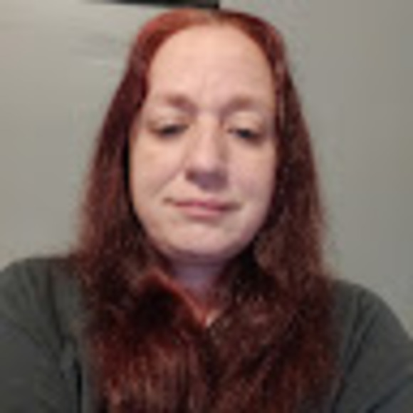 Profile Picture of Debra Duquette (@ddduqu01) on Poshmark