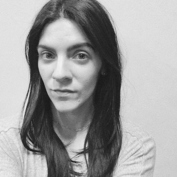 Profile Picture of Molly Dragoo (@mdragoo) on Poshmark