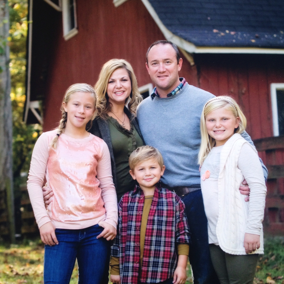 Profile Picture of Brandy Parsonnet (@bparsonnet) on Poshmark