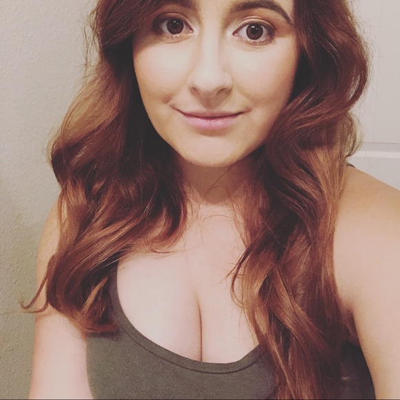 Profile Picture of Alexid Torrez (@darthunicorn95) on Poshmark