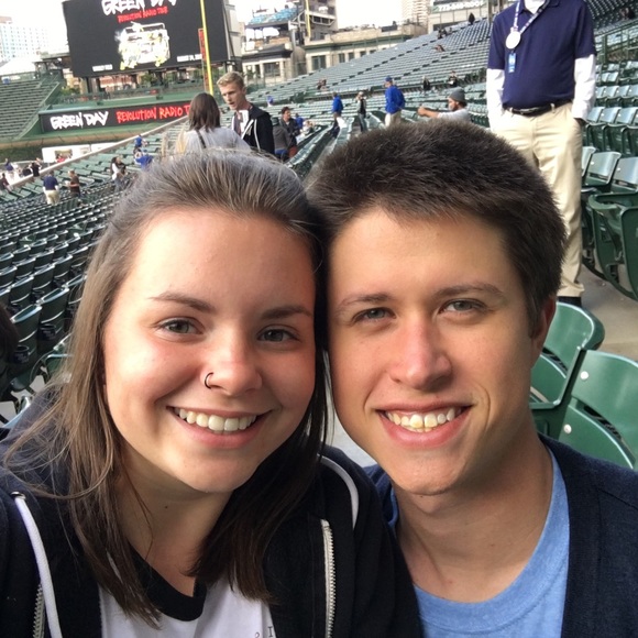 Profile Picture of Christopher Rhodes (@crrhodes325) on Poshmark