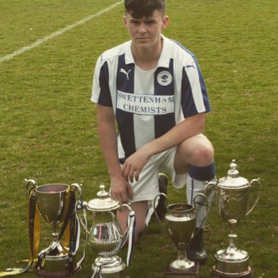 Profile Picture of Dion (@dionjones_4) on Twitter