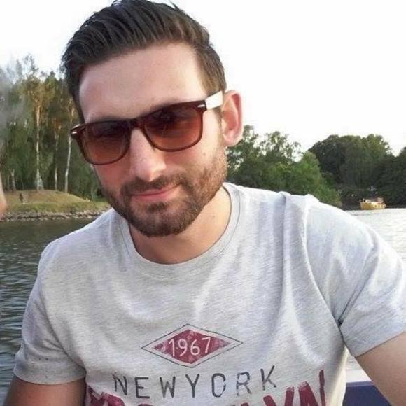 Profile Picture of Steven Paese (@stevenpaese11) on Poshmark