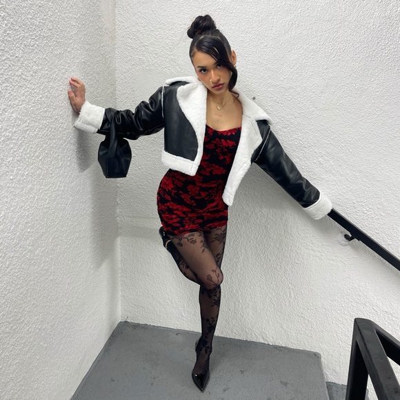 Profile Picture of Bella Ayala (@belluhhbooo) on Poshmark