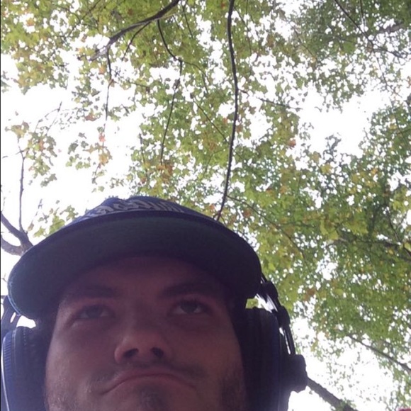 Profile Picture of Cody Kerns (@codyk724) on Poshmark