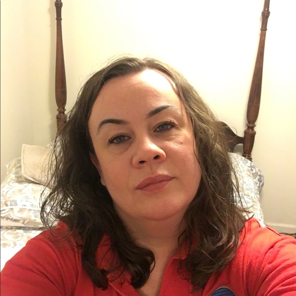 Profile Picture of Shana Dahlan (@sdahlan79) on Poshmark