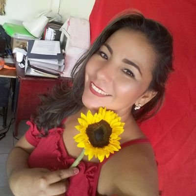 Profile Picture of Marjorie Alarcón (@lorenzo1972) on Twitter