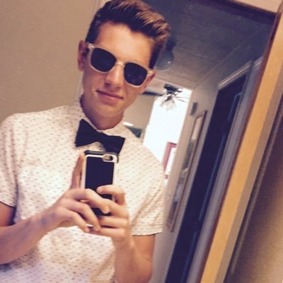 Profile Picture of Zachary Lott (@zacharymark10) on Twitter