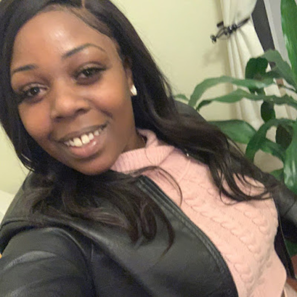 Profile Picture of Bree Wright (@wright91bree) on Poshmark