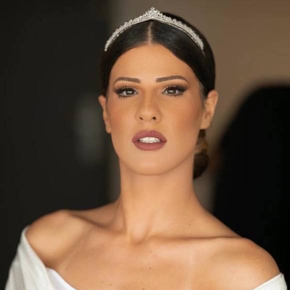 Profile Picture of Danielle Abergel (@302314224dd) on Poshmark