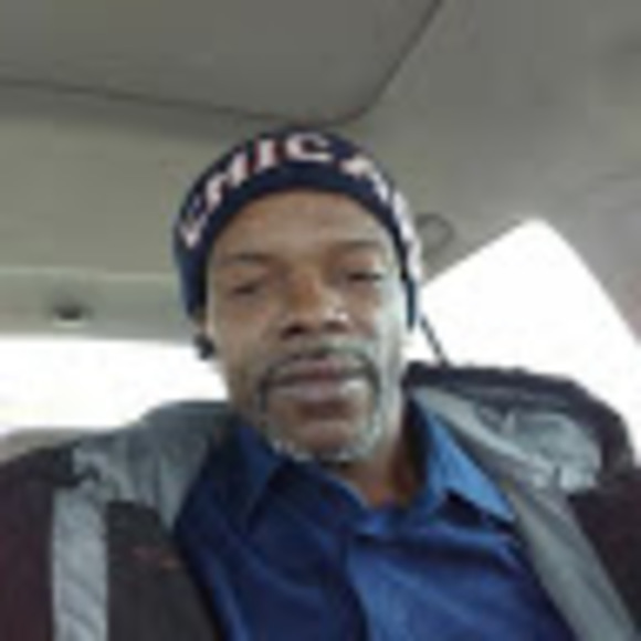 Profile Picture of Graig Williams (@graig5142) on Poshmark