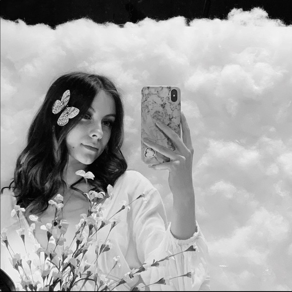 Profile Picture of Abby Beckcom (@beckcoma) on Poshmark