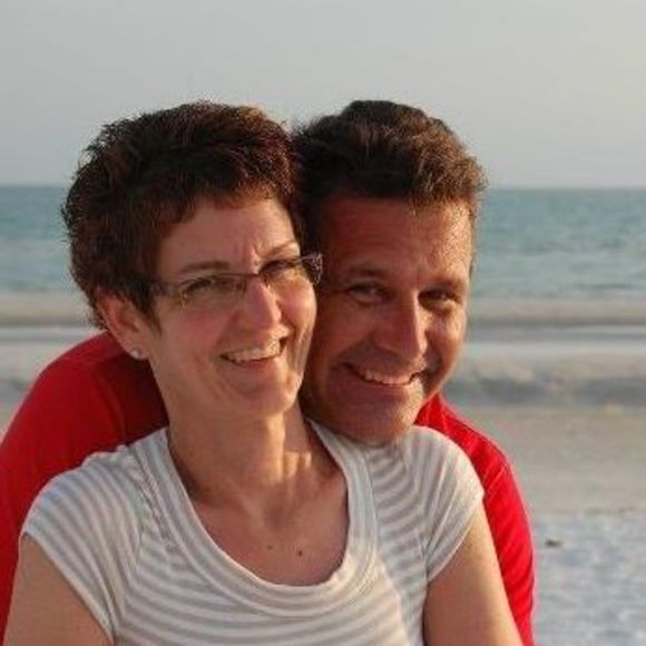 Profile Picture of Cathy Alfrey (@cta1982) on Poshmark
