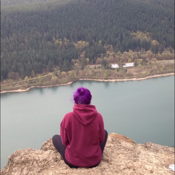 Profile Picture of Sarah Heinz (@sarahheinz) on Poshmark