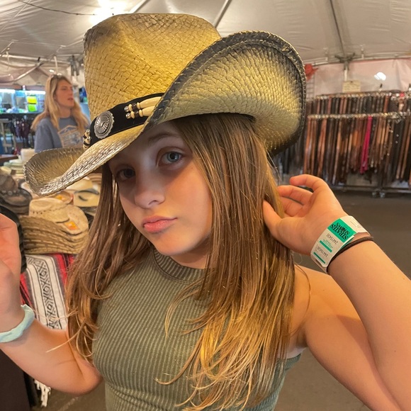 Profile Picture of Mae Abbate kirby (@maeabbatekirby) on Poshmark