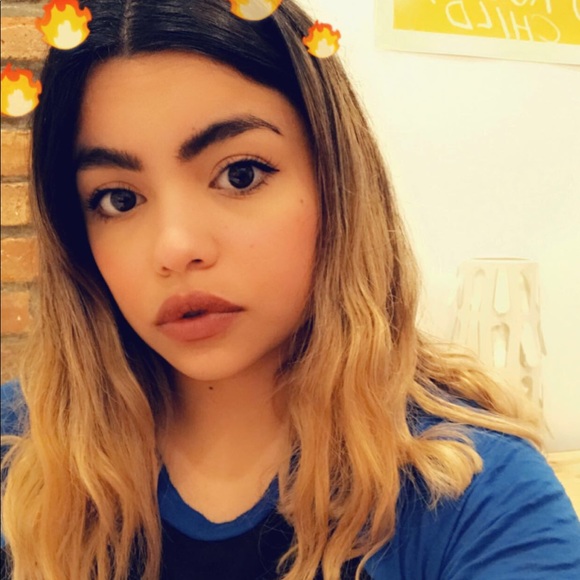 Profile Picture of Laura Carvajal (@mlauracarvajal) on Poshmark