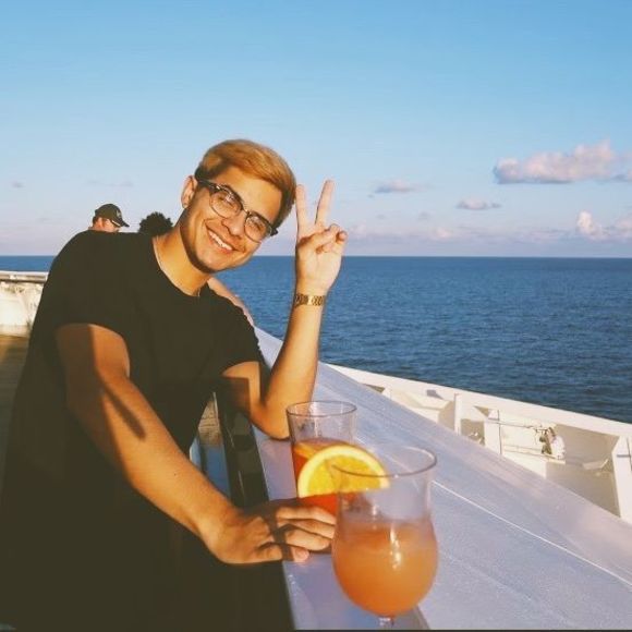 Profile Picture of Andrew Saucedo (@andrew_saucedo5) on Poshmark