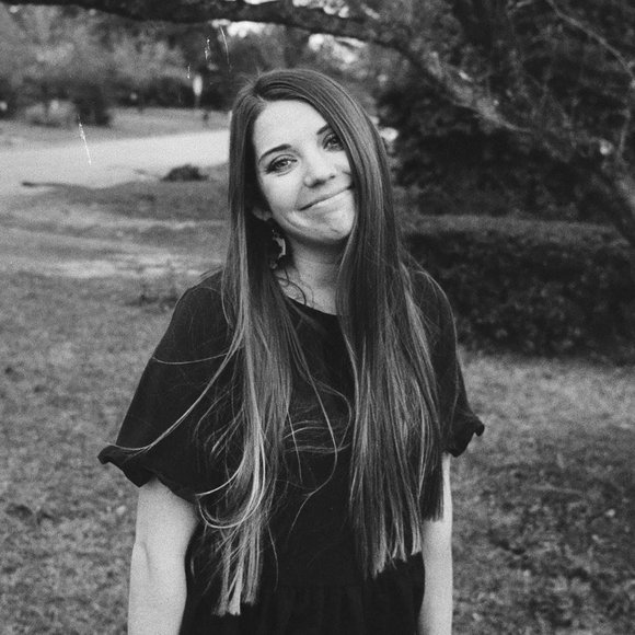 Profile Picture of Kendall Stephens (@kstephens96) on Poshmark