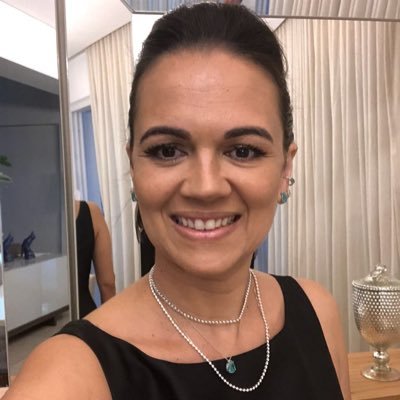 Profile Picture of Kelly Pires (@kellypires00) on Twitter