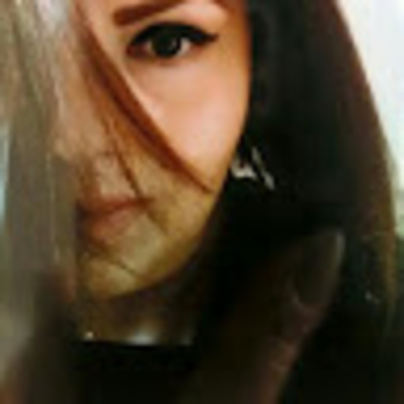 Profile Picture of Rogelia Hermosillo (@gelyh969) on Poshmark