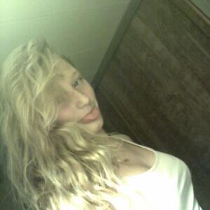 Profile Picture of Laney Robertson (@c90ea71529cf408) on Twitter