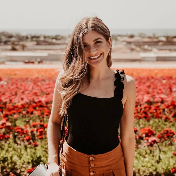 Profile Picture of Shannon Boffa (@shannon_boffa) on Poshmark