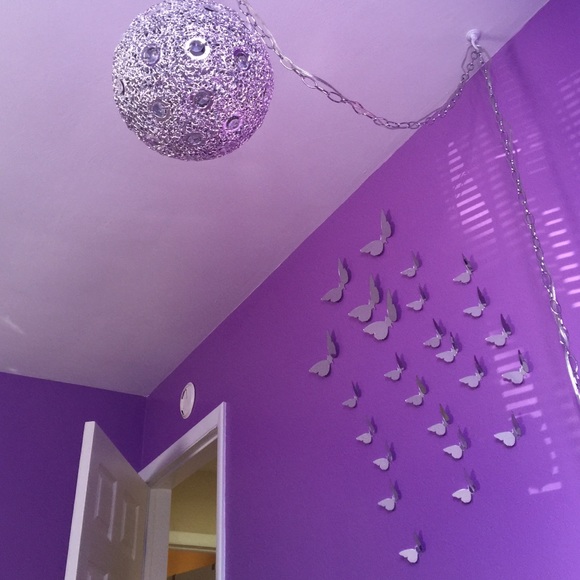 Profile Picture of Ariana Walters (@ariwalters21) on Poshmark