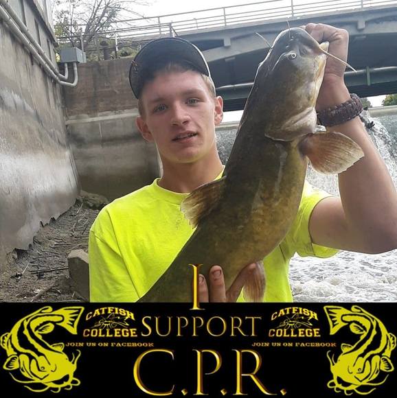 Profile Picture of Nathan Pettit (@nathanpettit) on Poshmark