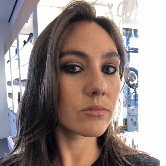 Profile Picture of Morgan Embleton (@membleton) on Poshmark