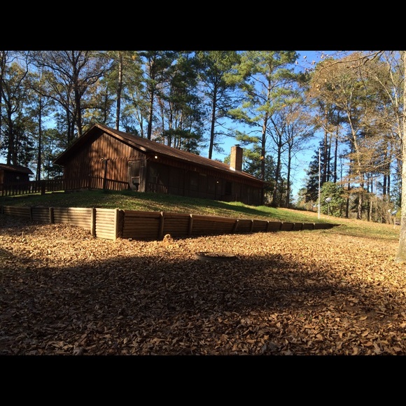 Profile Picture of Lisa Schoenherr (@lmschoenherr) on Poshmark