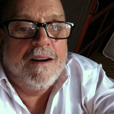 Profile Picture of Stephen Mowbray (@smowbray) on Twitter