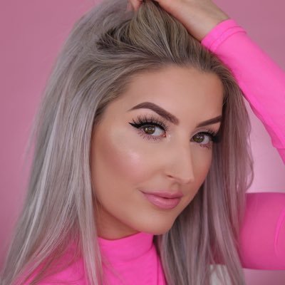 Profile Picture of Hannah Schroder (@HanSchroder) on Twitter