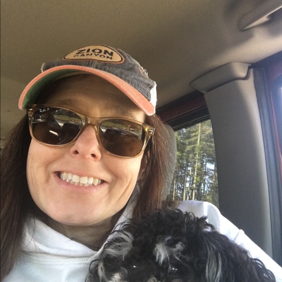 Profile Picture of Candy Merifield (@chachacandy) on Poshmark